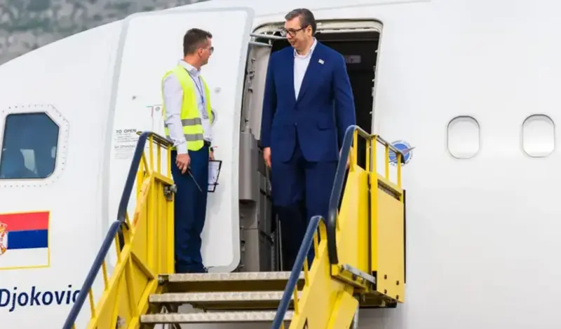 Vučić poletio za Moskvu, pa zapeo u Bakuu