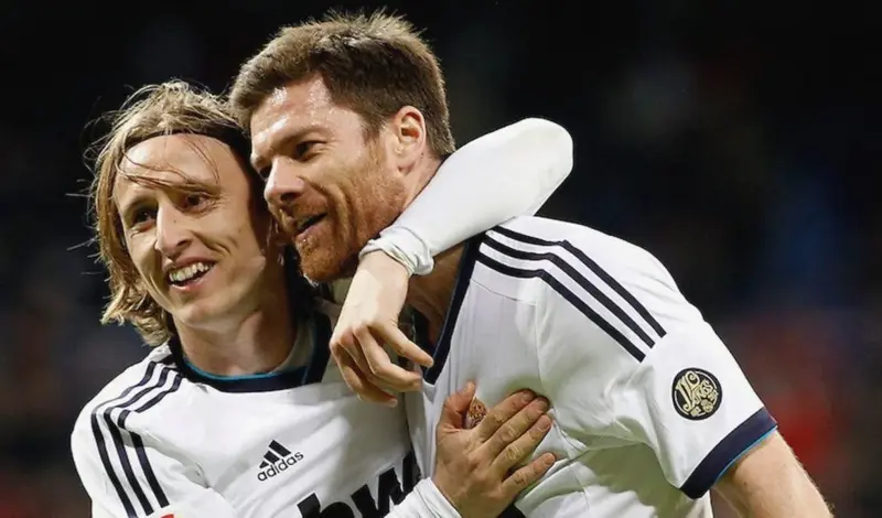 Spektakularni preokret na pomolu! Modrić ostaje u Realu?