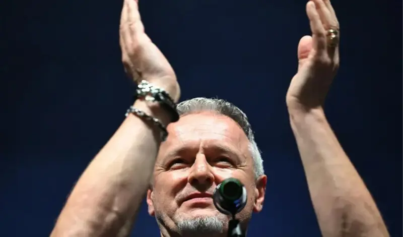 (VIDEO) Thompson: Ratovi se čuju i zidovi grade, rastapa se čelik za neka nova zla...