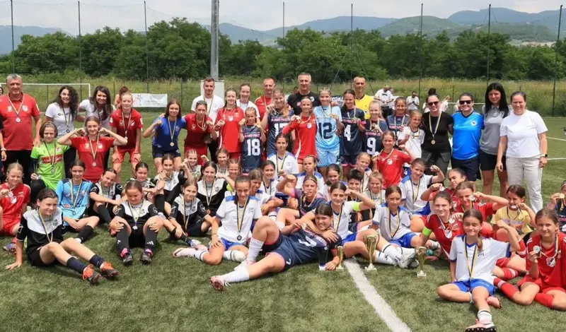 FOTO: Prvakinje Juga, djevojčice Intera iz Posušja, osvojile treće mjesto na završnici turnira