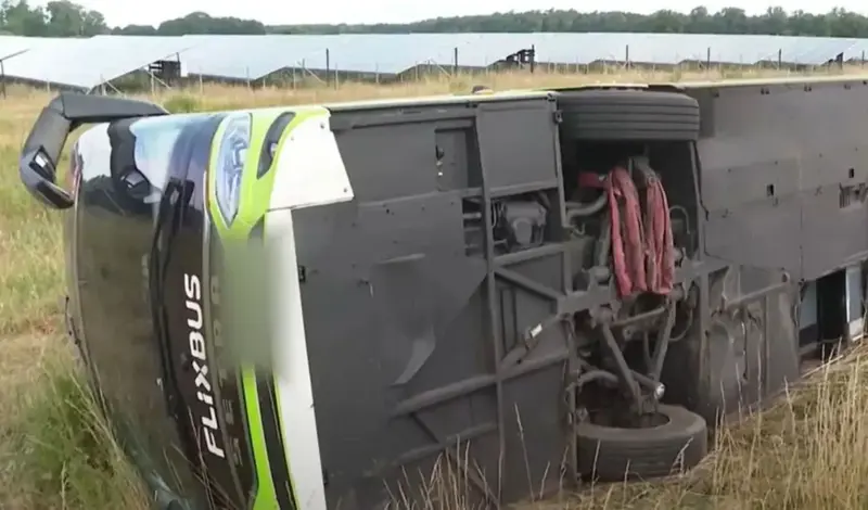 U prevrtanju Flixova autobusa ozljeđeno više osoba