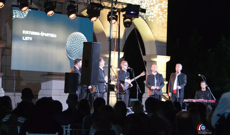 Sedam veličanstvenih iz klape Cambi pripremilo koncert za pamćenje na platou Kamene ljepotice
