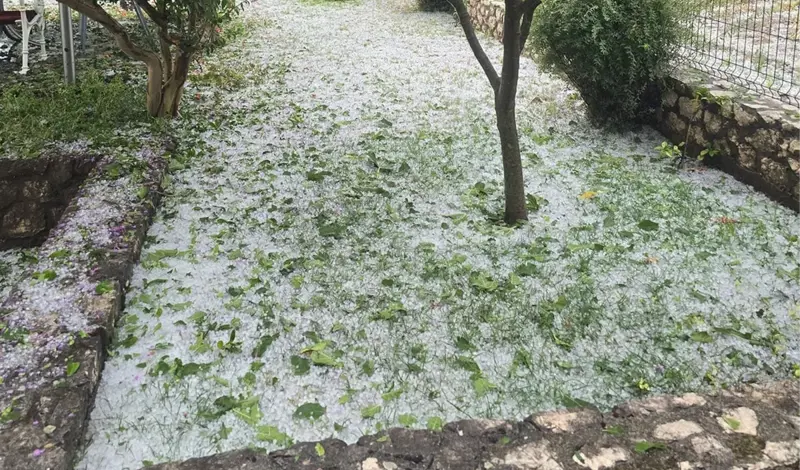 U Rasnu tuča napravila štetu, u većem dijelu Hercegovine kiša natopila i rashladila