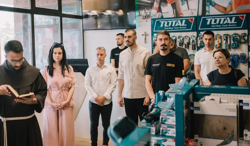 FOTO: U Širokom Brijegu otvorena prva specijalizirana trgovina za majstore i entuzijaste: Total-s nudi alate koji čine razliku