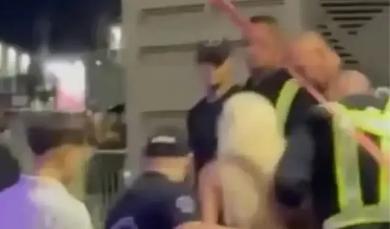 Jelenu Karleušu evakuirala policija