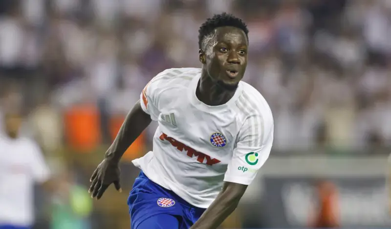 Bombastični Bamba uništio Slavena! Hajduk slavio 3:0 i ostao stopostotan uz Dinamo