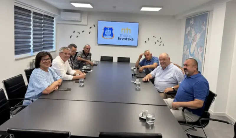 Predsjednik Matice hrvatske Damir Zorić posjetio Grude