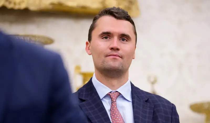 Ubijen Charlie Kirk! Atentat na Trumpova saveznika izveden dok se obraćao studentima