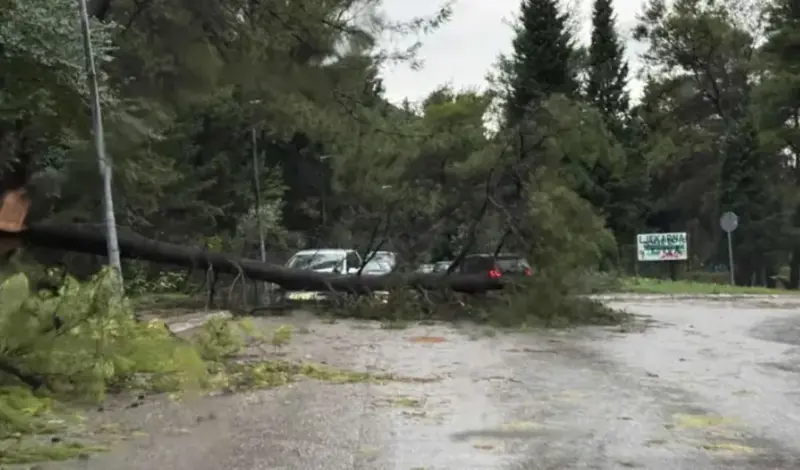 Nevrijeme u Mostaru napravilo kaos