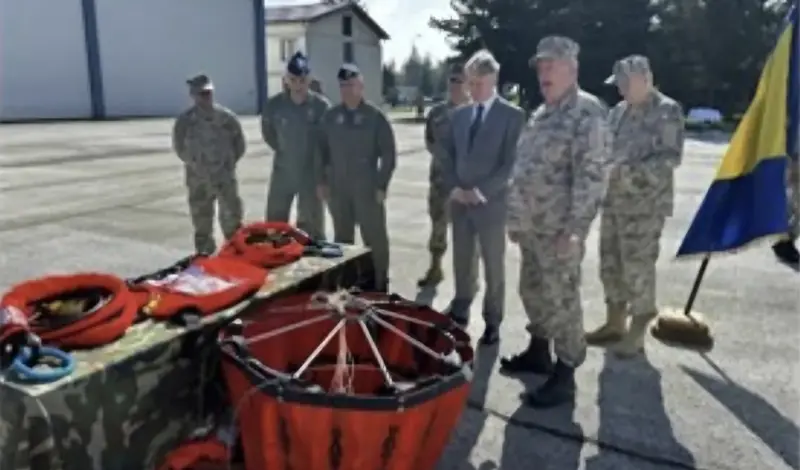 Oružane snage BiH dobile opremu za gašenje požara iz zraka i NATO obuku