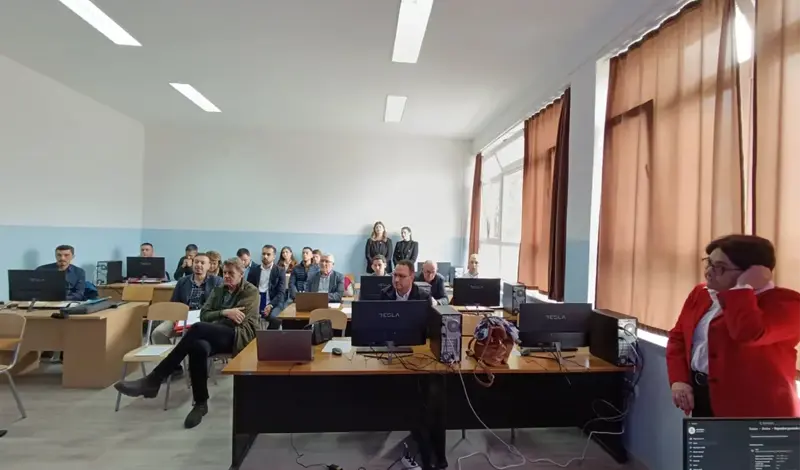 Grude: Prezentirani pravilnici novousvojenog Zakona o srednjem strukovnom obrazovanju i obuci FOTO