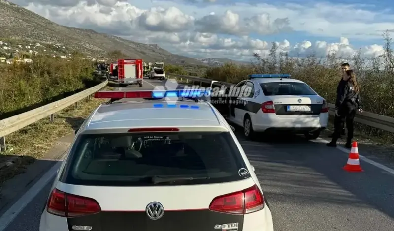 Dvije osobe poginule, više ozlijeđenih u teškoj prometnoj nesreći kod Mostara