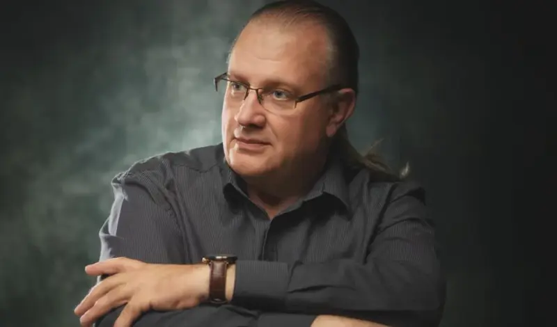 POSLUŠAJTE: Vraćam ti se kućo stara! Palac i Krstičević vraćaju nas u najljepše dane i bude uspomene