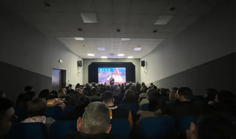 FOTO: Diva zadivila i Gruđane!