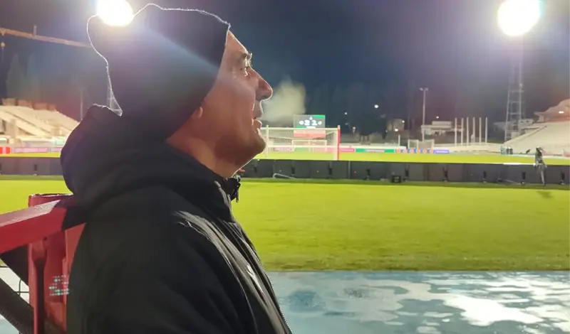 Zrinjski slavio, Igor zapalio cigaretu pa slušao pjesmu Ultrasa