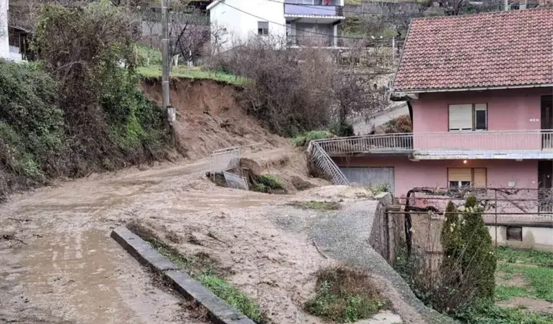 Klizište u mostarskom naselju Cim ugrožava kuće