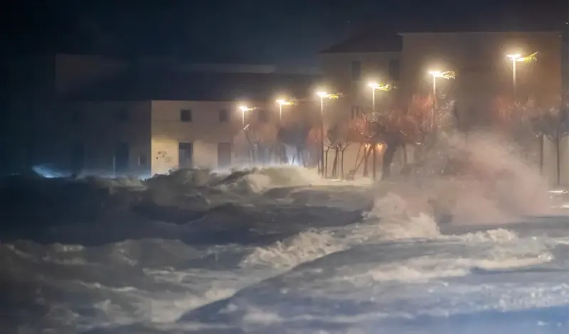 FOTO: Besana noć u Dalmaciji, ovo se ne pamti već desetljećima...