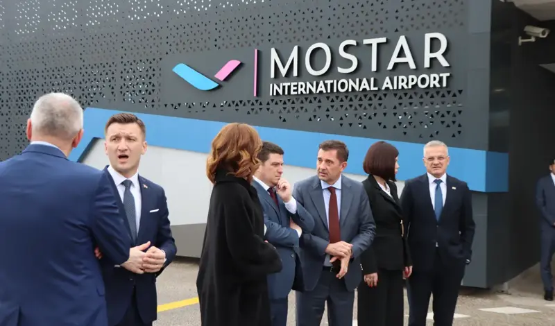 U Zračnoj luci Mostar potpisani ugovori vrijedni 1,75 milijuna eura FOTO