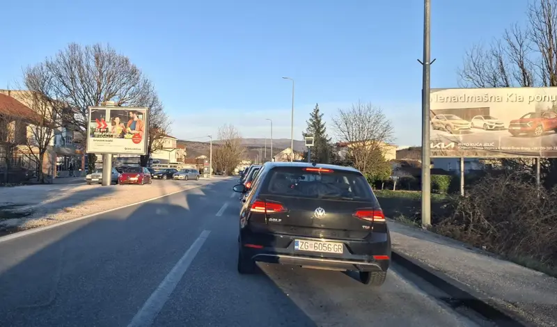 FOTO: Noć na glavu i udri! Jutros kroz Široki Brijeg usporen promet, ali je urađeno što je planirano