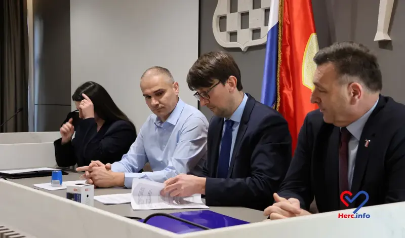 Potpisan kolektivni ugovor između Vlade ŽZH i Sindikata doktora medicine i stomatologije FOTO/VIDEO