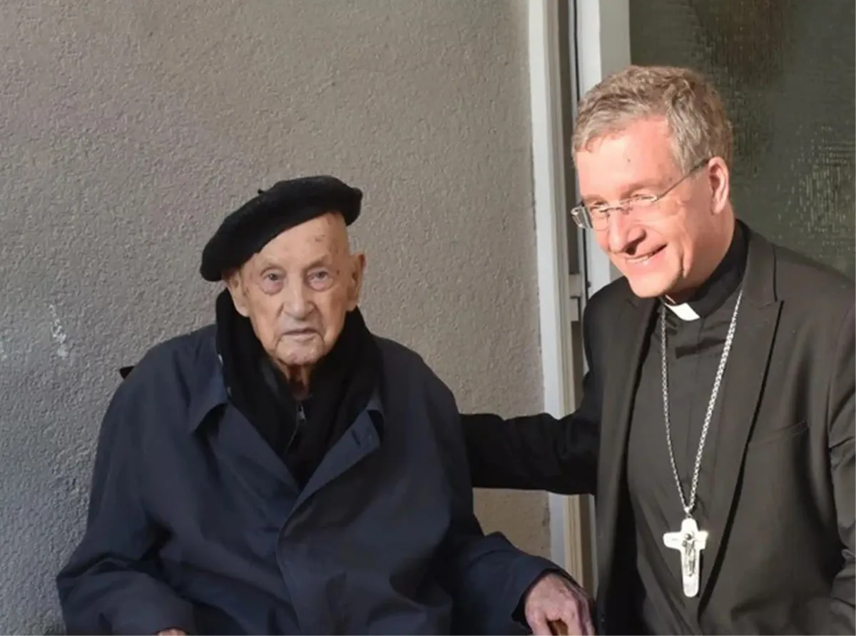Najstariji svećenik na svijetu ima 110 godina