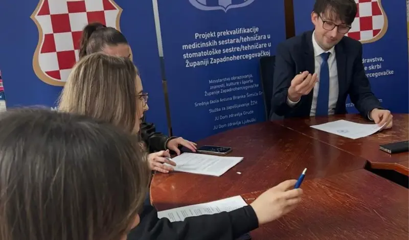 U Grudama potpisani ugovori za prekvalifikaciju medicinskih sestara i tehničara