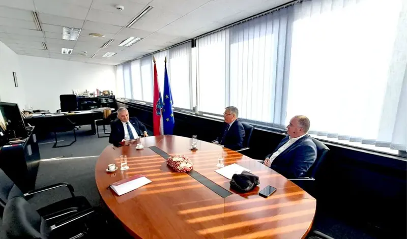 Grizelj Ministarstvu zaštite okoliša i zelene tranzicije RH zahvalio za pomoć u obnovi zgrade Srednje škole