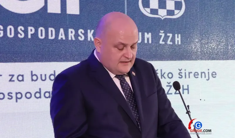 Šušnjar: Mađari moraju odlučiti kojem svijetu pripadaju
