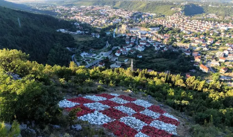HRVATSKI GRB, jedan od najvažnijih simbola Širokog Brijega, zasjao novim sjajem