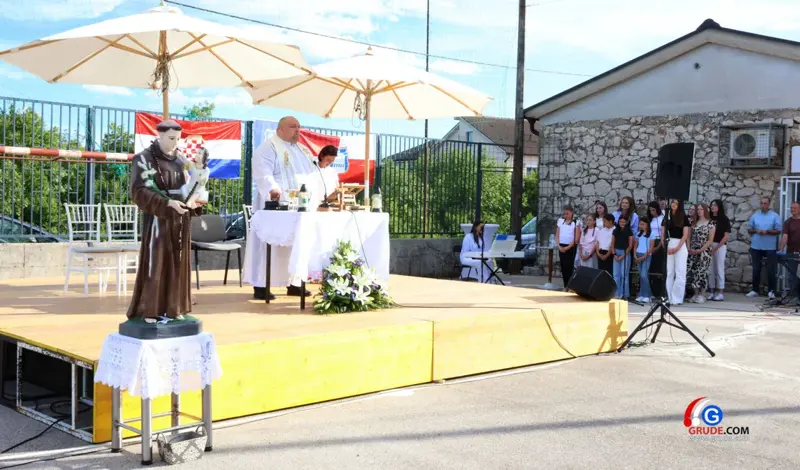 Na Medovićima 20. put proslavljen sv. Ante i Knjiga o selu FOTO