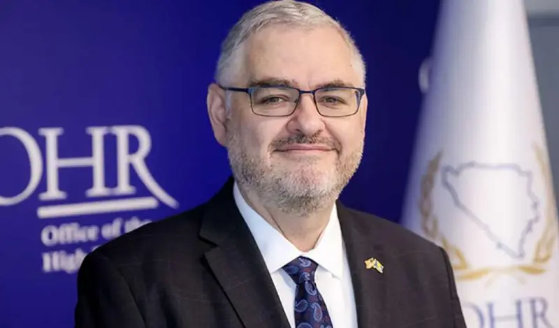 SCHMIDT ZAVRŠIO S BiH Crishock preuzeo dužnost