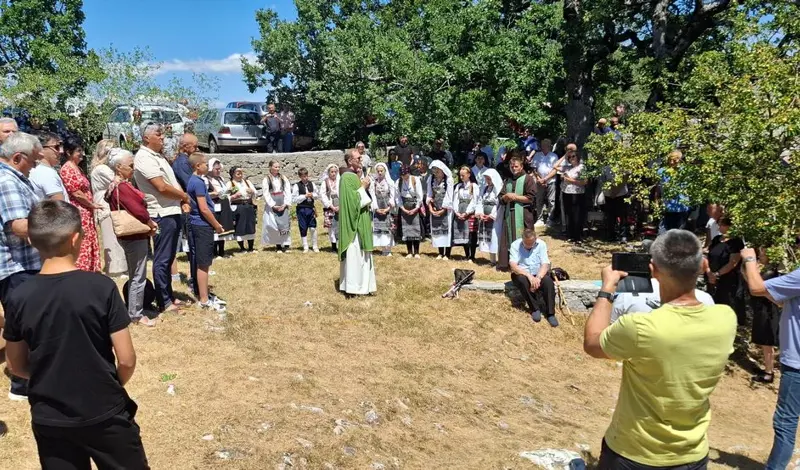 TRADICIJA STARA PET I VIŠE STOLJEĆA Misa na Bilima prvi put kao nematerijalna kulturna baština FOTO