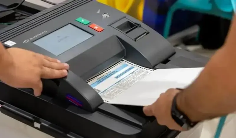 DIGITALIZACIJA: Glasanje traje duže od procjene SIP-a, skeneri važeće listiće zabilježili kao nevažeće