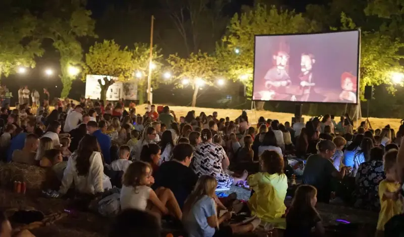 Iđen Doli Fest 2026 donosi tri dana glazbe, filma i ljetne zabave uz rijeku Vrljiku