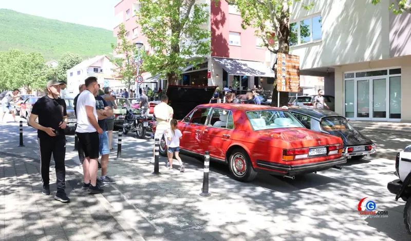 Vikend u ŽZH bio je u znaku oldtimera, ''4. Grada Hercegovine 2026'' FOTO