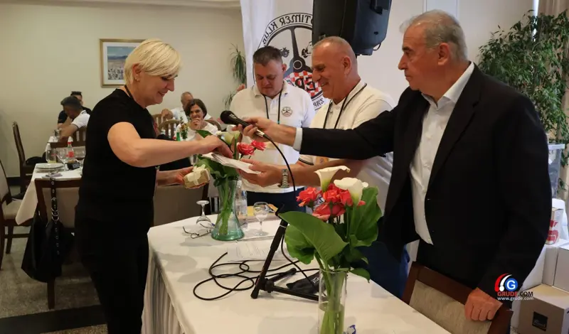 Vikend u ŽZH bio je u znaku oldtimera, ''4. Grada Hercegovine 2026'' FOTO