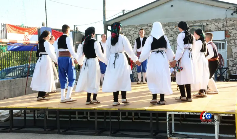Na Medovićima 20. put proslavljen sv. Ante i Knjiga o selu FOTO