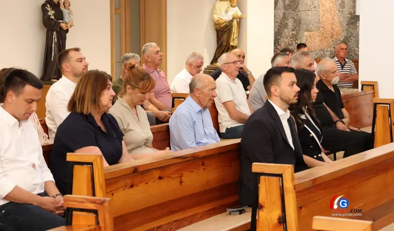 FOTO: Grude čuvaju sjećanje na predsjednika Matu Bobana, obilježeno 29 godina od smrti