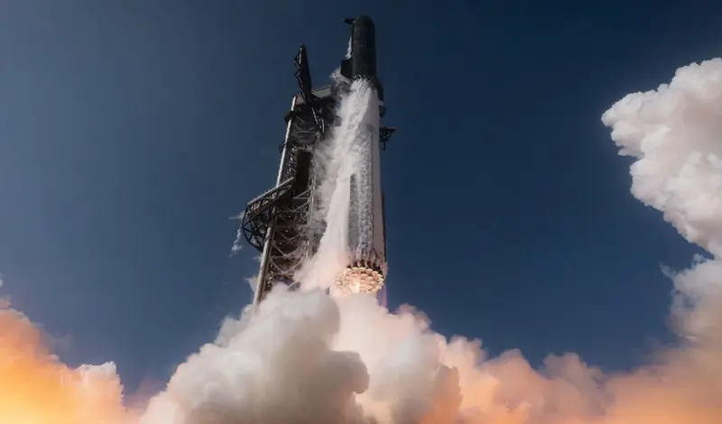 SpaceX uspješno lansirao Starship, najveću raketu u povijesti
