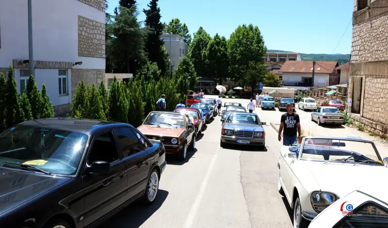 Vikend u ŽZH bio je u znaku oldtimera, ''4. Grada Hercegovine 2026'' FOTO