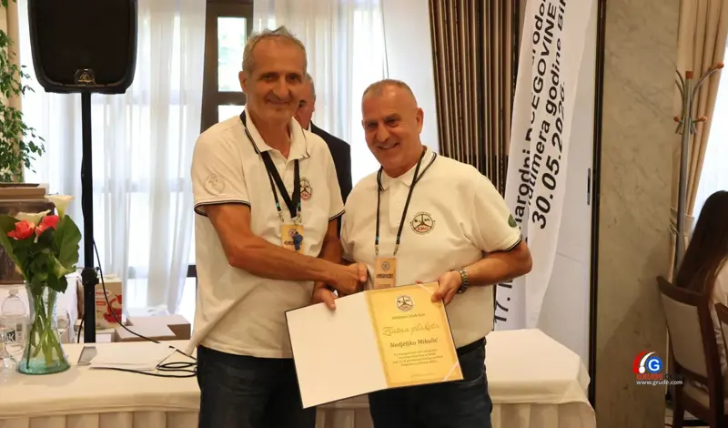 Vikend u ŽZH bio je u znaku oldtimera, ''4. Grada Hercegovine 2026'' FOTO
