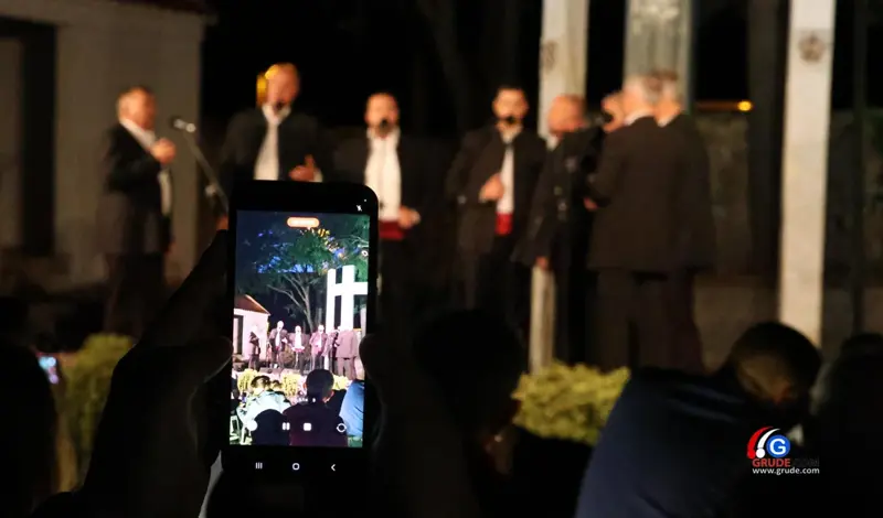 Održan 20. Susret klapa u Gorici: Večer vrhunske klapske pjesme u čarobnom ambijentu pored stare crkve