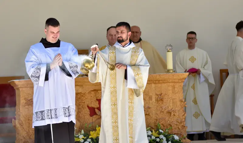 FOTO: Ovo su prizori s Humca! Veličanstvena proslava svetog Ante