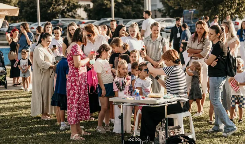Humanitarni koncert u Širokom Brijegu okupio brojne posjetitelje i još jednom pokazao veliko srce FOTO