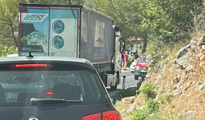Požar na kamionu u Ulici Blage Zadre, intervenirali vatrogasci