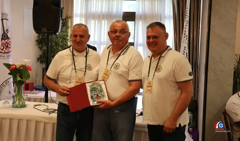 Vikend u ŽZH bio je u znaku oldtimera, ''4. Grada Hercegovine 2026'' FOTO