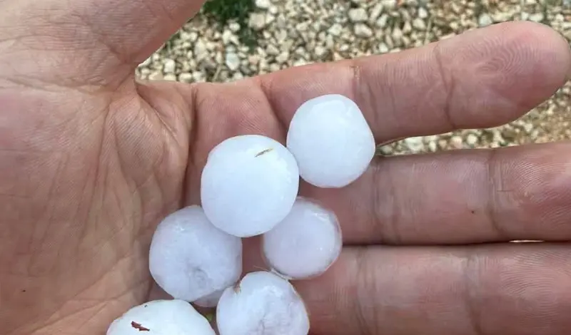Tuča pogodila Grude FOTO