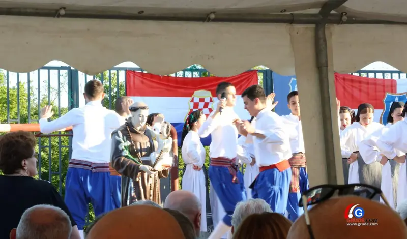 Na Medovićima 20. put proslavljen sv. Ante i Knjiga o selu FOTO