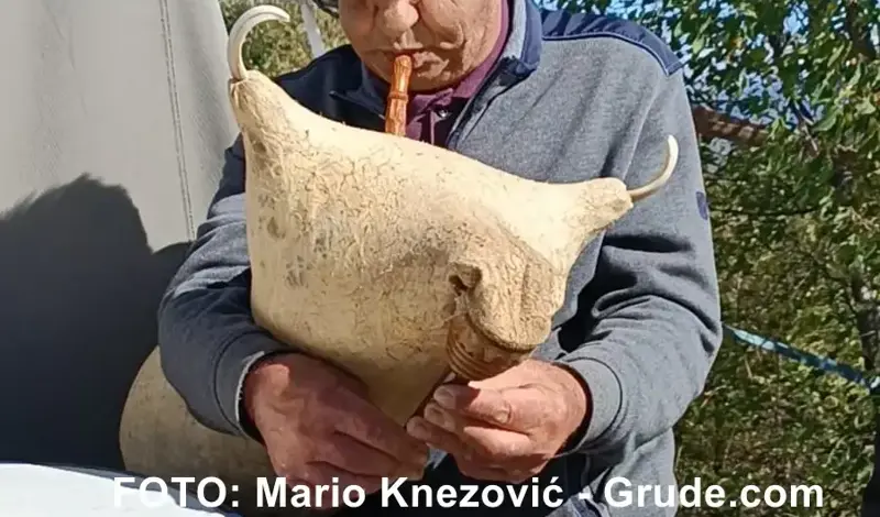 Napustio nas je Mate Grubišić - Tičarević, legendarni tradicijski glazbenik nesalomljivog duha