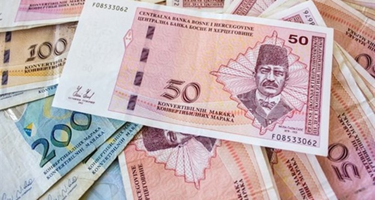 Najviše plaće su u IT sektoru i financijama, najniže u ugostiteljstvu i građevinarstvu